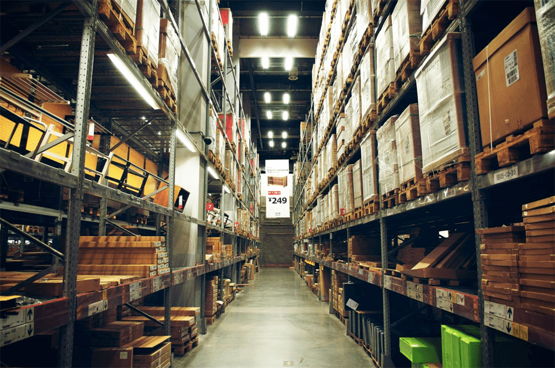 Warehousing centres